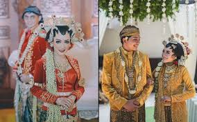 We did not find results for: 13 Kumpulan Pengantin Jawa Memakai Kebaya Beledu Tampak Mriyayeni Bak Pasangan Ningrat