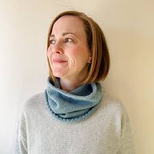 Ravelry: Knotted Cozy Cowl pattern by Erin Dunlap