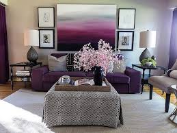 Ruang tamu adalah ruangan yang biasanya terletak di bagian paling depan dari sebuah rumah. Warna Ungu Hadirkan Suasana Ruang Yang Cantik Dan Elegan Interiordesign Id
