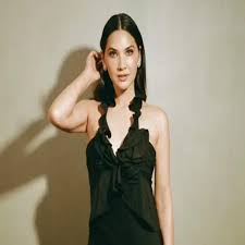 olivia munn: Olivia Munn details big breakdown she faced while parenting  her two children - The Economic Times