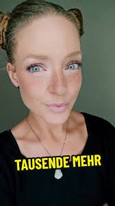 ✨ "Tausende mehr ✨ (Text) Du bist nicht allein, da sind Tausende mehr Wir  liegen nachts wach, unsre Köpfe sind schwer Das ist nicht für immer, das  ist nur temporär Du bist nicht allein, da sind ...