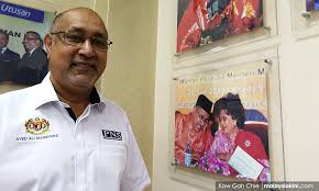 Ketua umno bahagian cheras, datuk … teruskan membaca → Malaysiakini Umno Perlu Orang Macam Dr Mahathir