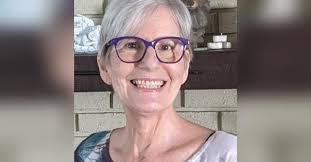 Andrea Ruark's Instagram, Twitter & Facebook