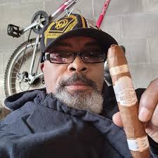 Happy 54th Birthday to me! Even at 17 degrees🥶🥶, I had to get in my  birthday smoke! Blessed to still be here and be able to enjoy the day! Stay  Smoky My