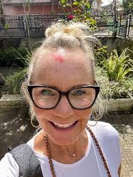 Traci Barr's Instagram, Twitter & Facebook