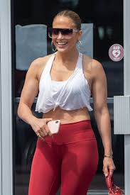 Shop the biggest selection of yoga pants & leggings at the best price guaranteed Jennifer Lopez Displays Toned Tummy And Tiny Waist In Sexy Workout Gear Magdelaine Net