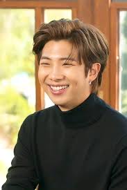 I will be so happy to receive a rose 🌹 from a fan that loves me from USA  🇺🇸, Canada 🇨🇦, France 🇫🇷, Germany 🇩🇪, Spain 🇪🇸, Australia 🇦🇺,  Uk 🇬🇧 Finland