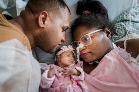 ADEM: o que é a doença que causou a paralisia total da mãe internada há 5  meses em BH