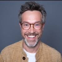 Floris Bauer Email & Phone Number