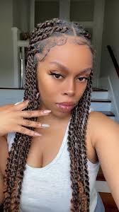 Happy New Year everyone! I shoot Social Media Content and also Youtube  Content