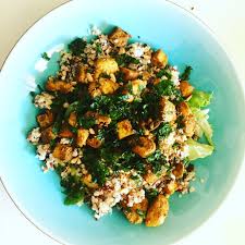 Salade Bobun Poulet Tofu Avec Quinoa Tofu Bo Bun Fait Maison