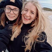 Ele Johnstone (@ele_johnstone)