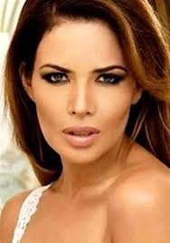 Mujer, casos de la vida real_购票_剧情介绍_演职人员_图集-猫眼电影