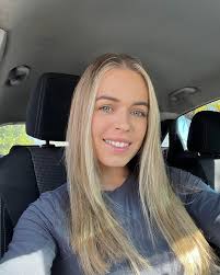 LAURA EASON 🦋 (@lauraeason_) • Instagram photos and videos