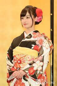 橋本環奈 誕生日に 二十歳の会見 振袖姿で抱負 責任を求められる自覚を tokyo pop line 美容 ジャパニーズビューティー 振袖