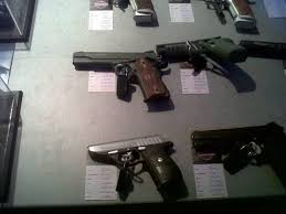 Au programme au château de l'empéri ou en ville : Presentation De La Gamme Sig Sauer A Provence Tir