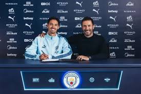 Manchester City resmi umumkan transfer Tijjani Reijnders dari AC Milan