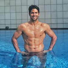 Frances tiafoe, fernando verdasco, jeremy chardy and malek jaziri attend the draw ceremony at the qatar exxonmobil open. Fernando Verdasco On Twitter After A Hard Workout A Cold Bath Why Are The Pools So Cold In India Https T Co Msbaqpd2cf