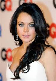 Lindsay lohan's long, wavy, red, sophisticated, hairstyle is an easy way to keep longer haircuts from looking limp. Lindsay Lohan Black Hair Lindsay Lohan Hair Hair Color For Black Hair Dark Hair Light Eyes