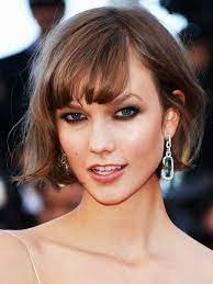 Bob Hairstyles Karlie Kloss With A Short Bob And Fringe Bob Hairstyles Bobs Haircuts Short Hair Styles