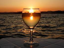 Tlcharger Fond d'ecran verre vin, coucher du soleil, eau Fonds d ...