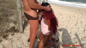 Mamando o polícia da favela - XNXX.COM