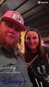 Cindy Westhoff's Instagram, Twitter & Facebook