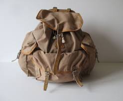 Technique et design se conjuguent pour faire des sacs à dos bleu de chauffe de vrais bagpacks nouvelle génération. Sac A Dos Elefa Lafuma Armature Metal Vintage Randonnee Militaria Scout Sports Vacances Camping Randonnee Sacs De Randonnee Sac A Dos Sac Metal Vintage