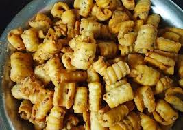 Cheese Pizza Roll Mathri Recipe By Rekha Rathi Recipe Recipes Mathri Recipe Holi Recipes