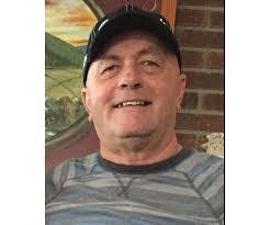 Larry Reyna's Instagram, Twitter & Facebook