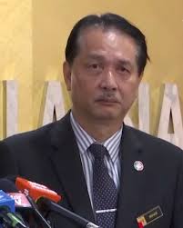 Datuk dr noor hisham abdullah is the director general of health malaysia. Noor Hisham Abdullah Real Life Heroes Wiki Fandom