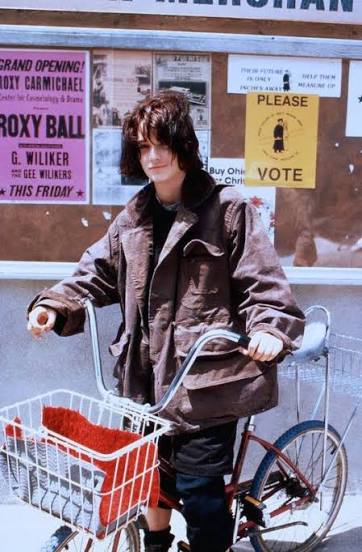 Welcome Home, Roxy Carmichael' (1990) | IMDB v2.3