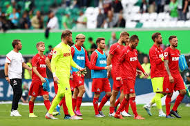 Mit sechs punkten vorsprung vor dem fc bayern gewinnt werder seine. Auftaktniederlage Des 1 Fc Koln In Wolfsburg Es Haben Viele Dinge Funktioniert