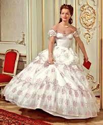 Find and save images from the ~ sissi & romy schneider 〽️ ~ collection by léna (lenaa0201) on we heart it, your everyday app to get lost in see more about sissi, romy schneider and elisabeth. Timeless Outfits On Twitter Romy Schneider Sissi 1955 1957