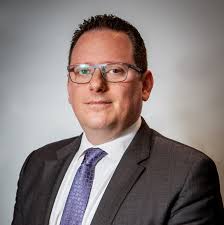 Guilherme tem 3 vagas no perfil. Socios Antiga Dinamarco Rossi Beraldo Bedaque