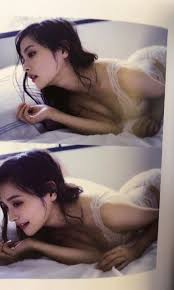 朗報】声優・上坂すみれさん、今日発売の写真集でめっちゃ谷間出しまくってエッッッッ！ 胸でっか！！！！！！ | やらおん！