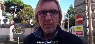 A parlare così è franco bortuzzo, il papà di manuel, nuotatore trevigiano di 19 anni ferito gravemente sabato 3 febbraio all'axa di roma e a rischio paralisi. Franco Bortuzzo Padre Di Manuel Mi Sento In Colpa Lui E Piu Forte Di Me Sia In Acqua Che Fuori
