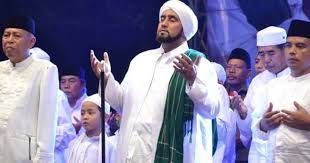 Lirik assalamu 'alaika ya rosulallah (roqqota aina). Lirik Shalawat Assalamu Alaika Ya Rosulallah Roqqota Aina Bahasa Arab Dengan Terjemahannya Dan Latin Cara Bacanya Maher Zein