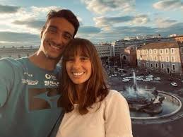 Tra gli under 18 ha vinto sette titoli, tra cui gli australian open nel 2019, all'età di 16 anni, quando è diventato il più giovane italiano di sempre a essersi aggiudicato uno slam a livello juniores. Lorenzo Sonego Chi E L Italiano Che Fa Sognare Roma Il Toro La Fidanzata Il Reggaeton Corriere It