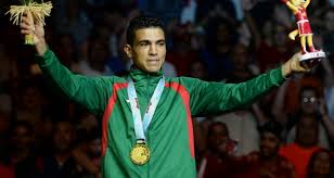 وعند الدقيقة 61، تصدى محمد الربيعي، حارس الأهلي، لتسديدة قوية من الإيطالي جوفينكو، كاد أن يفتتح بها التسجيل لصالح الهلال. Ø§Ù„Ù…Ù„Ø§ÙƒÙ… Ù…Ø­Ù…Ø¯ Ø§Ù„Ø±Ø¨ÙŠØ¹ÙŠ Ø­ØµÙ„ Ø¹Ù„Ù‰ Ù…Ù†Ø­ Ù…Ø§Ù„ÙŠØ© Ø¨Ù„ØºØª 122 Ù…Ù„ÙŠÙˆÙ† Ø³Ù†ØªÙŠÙ…