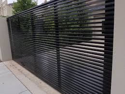 Pin By Vivian Weigert On Gates Driveway Gate Modern Driveway Modern Gate