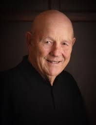 Russell Lindeman's Instagram, Twitter & Facebook