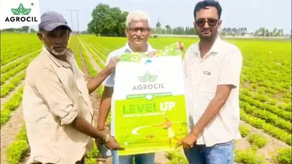 🏆 Level Up Kit का भरोसा, किसानों की ज़ुबानी! 🌱, जब खेत में दिखे बेहतर विकास, मज़बूत जड़ें और शानदार परिणाम... तब भरोसा अपने आप बन जाता है।, देखिए किसान का वास्तविक अनुभव और जानिए क्यों Agrocil Level ...