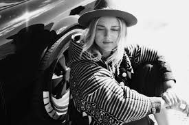 URBAN NOMAD - Mirjam Flatau