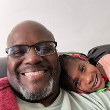 Lisa Raye, MC Lyte, Vivica A. Fox, Tichina Arnold, DJ Spinderella & Regina  King in VIBE Magazine November 2000 issue. https://shorturl.at/bnxBO