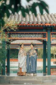 拍摄地 武汉园博园景区出境小姐姐 小心头 小意头妆造小姐姐 小心头 小意头摄 后 吅唐水吅服装 汉客丝路头饰