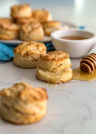 Biscuits Made With Self Rising Flour And Buttermilk My Southern Buttermilk Biscuits Use Self Rising Flour Shredded Frozen Butter And Buttermilk Laminat Buttermilk Biscuits Southern Buttermilk Biscuits Biscuits