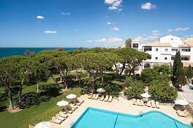 We have also provided a hotel booking system to help you locate a hotel in the algarve and conveniently book your next stay in portugal. Die 10 Besten 5 Sterne Hotels In Algarve 2021 Mit Preisen