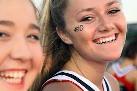 San Clemente, Dana Hills pay tribute to ex-Triton