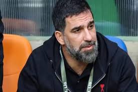 Emotional farewell from Arda Turan to Ahmed Kutucu.